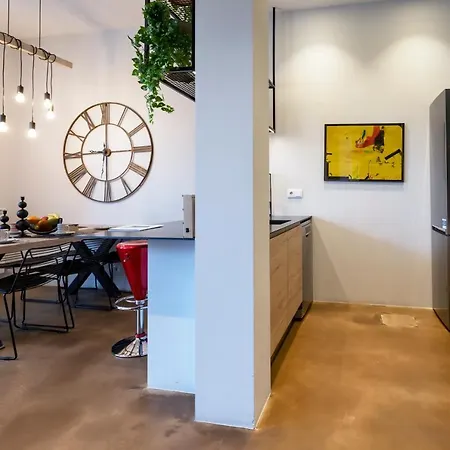 Loft Center By Unique *