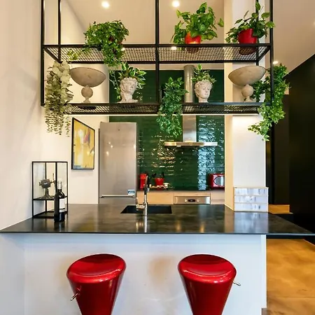 Loft Center By Unique * Burgo