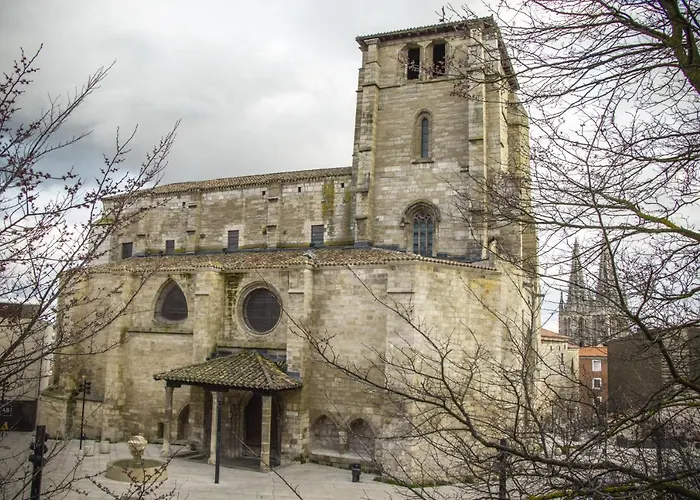 Loft Center By Unique Daire