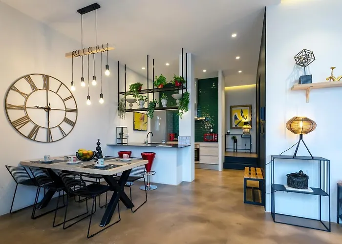 Loft Center By Unique Daire Burgo