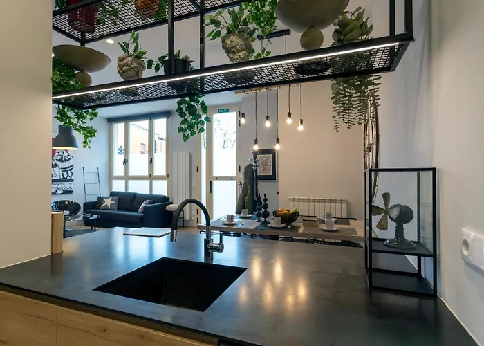 Loft Center By Unique Daire Burgo